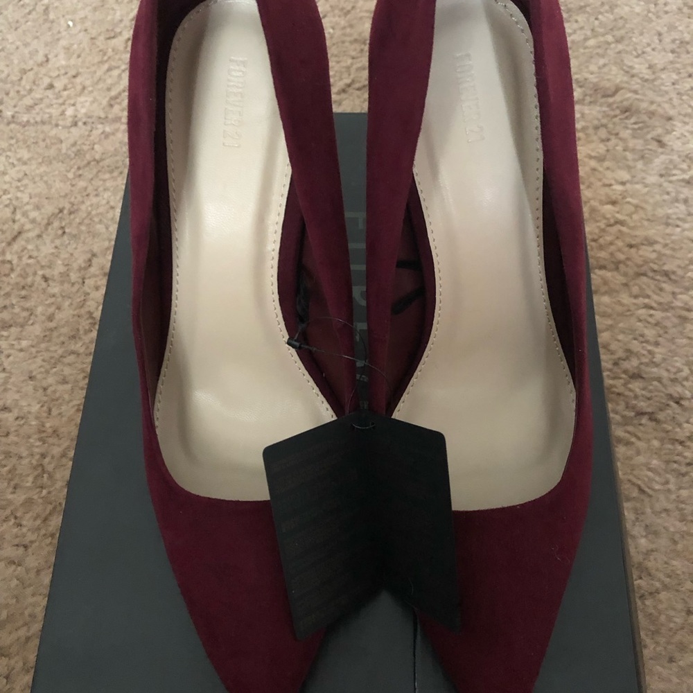 Forever 21 Faux Suede Pumps